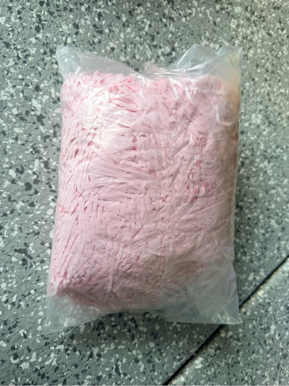 Shredded Paper Filler Bag 1kg  - Light Pink
